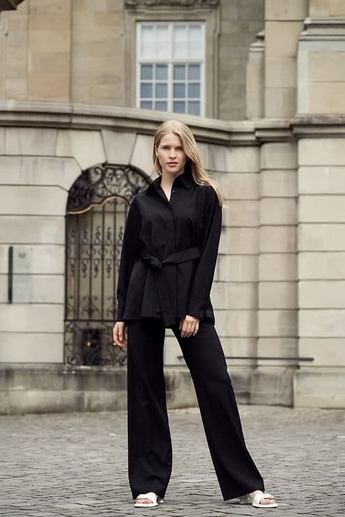 Schwarze Business-Jacke von LUKKA